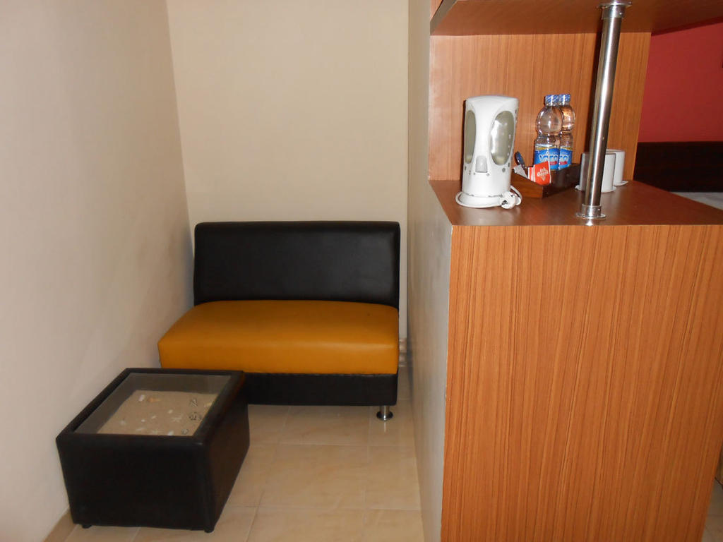 Hotel Pineapple Mansion Solo Zimmer foto